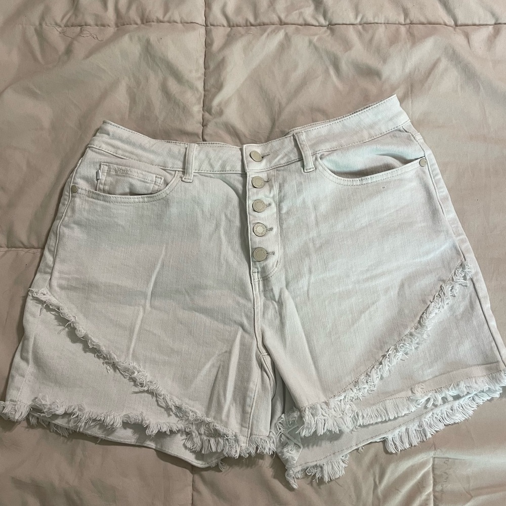 NWOT great condition Judy Blue shorts